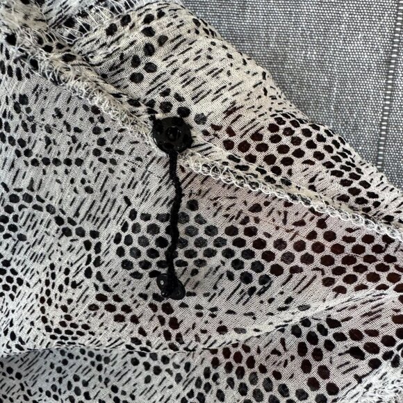 Vintage Y2K INC Silk Black White Lace Print Victorian Collar Long Sleeve Blouse - Picture 15 of 16